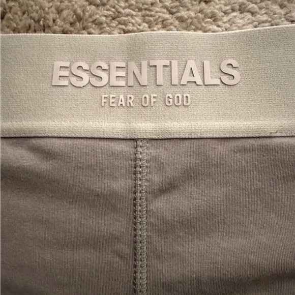 Essentials Matching Set - Picture 3 of 9